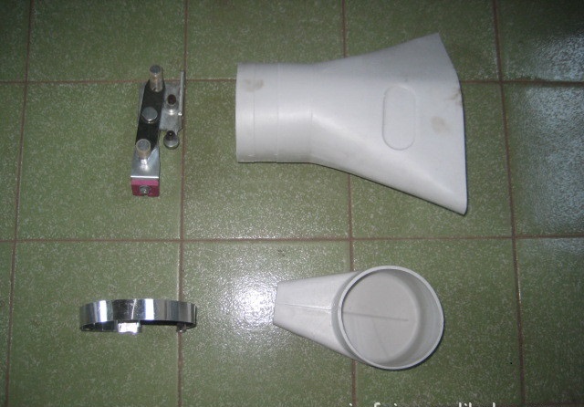 Blowing nozzle